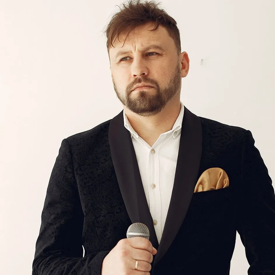 Portrait of a baritone singer